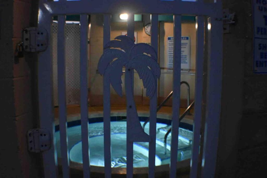 Pelican'S Roost, Waterfront Comfort At Venture Out Cudjoe Key Екстер'єр фото